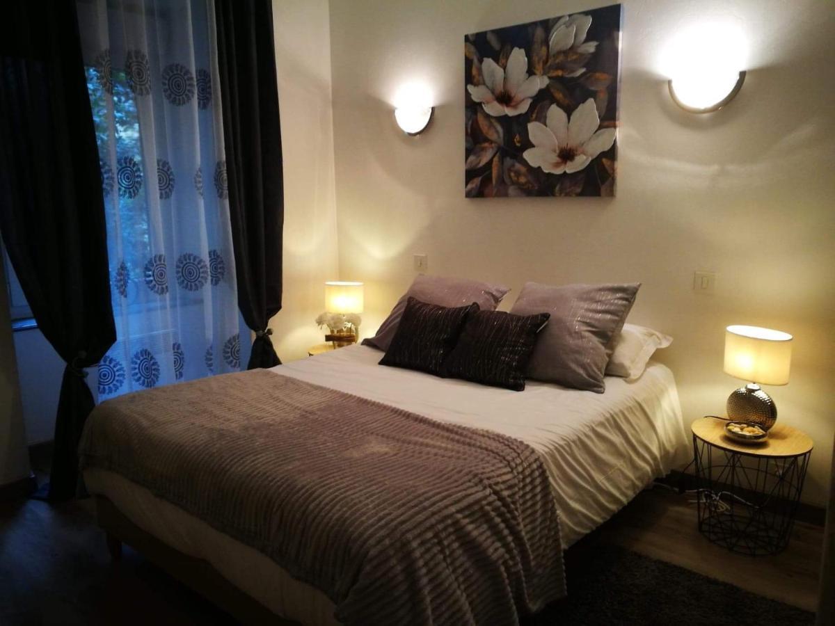 Hotel Le Grillon Pontorson Esterno foto