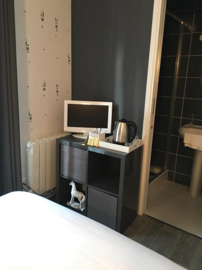 Hotel Le Grillon Pontorson Esterno foto